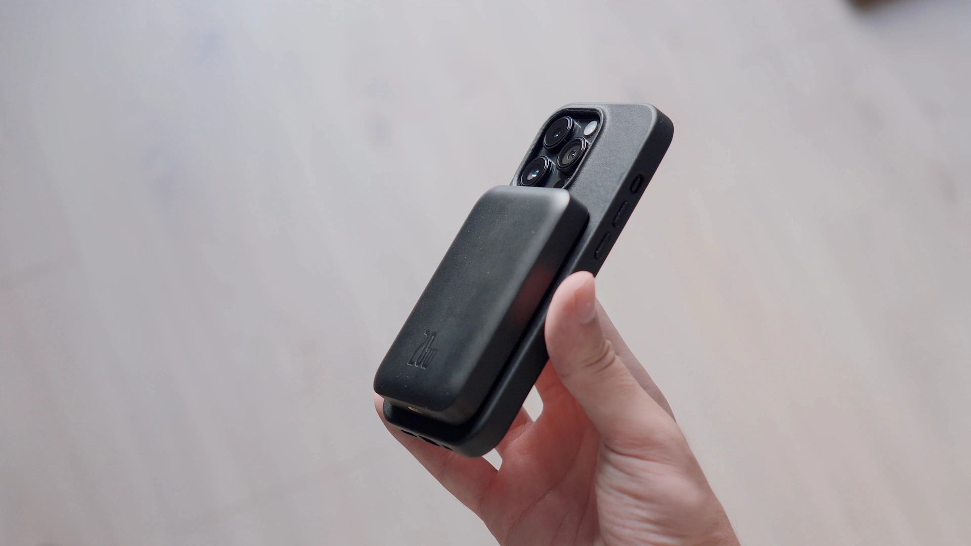 iphone-akcesoria-magsafe